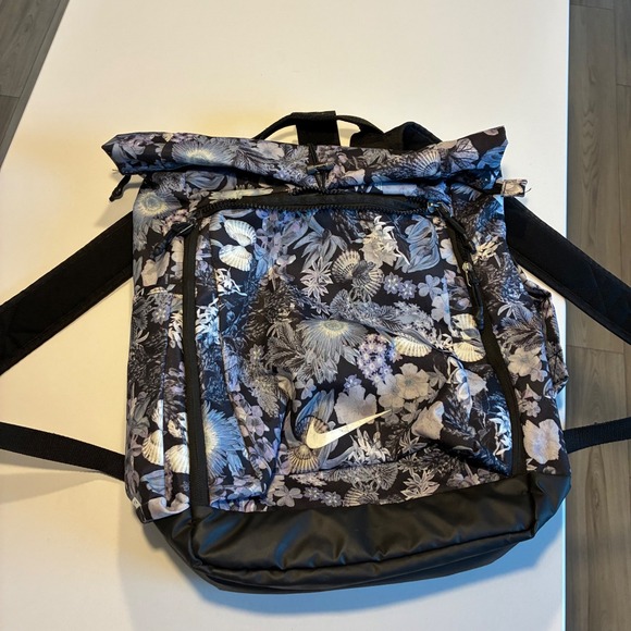 Nike Women's Floral Roll Top Backpack Black Blue White Casual Gym Travel - Picture 5 of 8